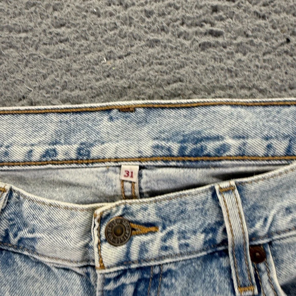 Levis there discrepancy